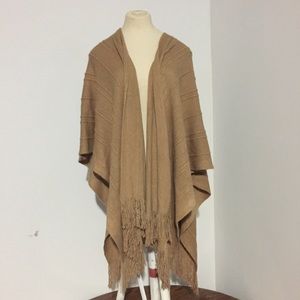 Cejon Sweater Shawl